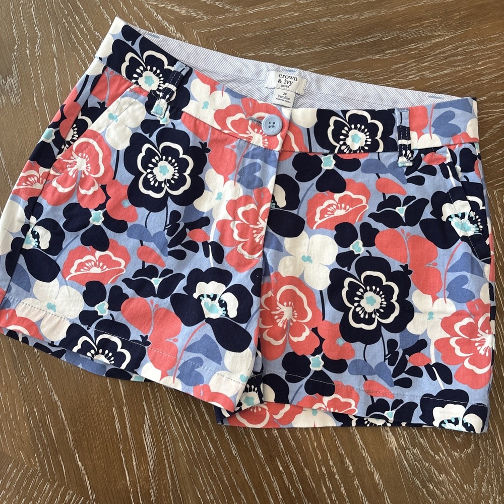 Crown &‎ Ivy Sz 2p PINK & BLUE FLORAL Patterned CAROLINE Shorts EUC Fast Ship